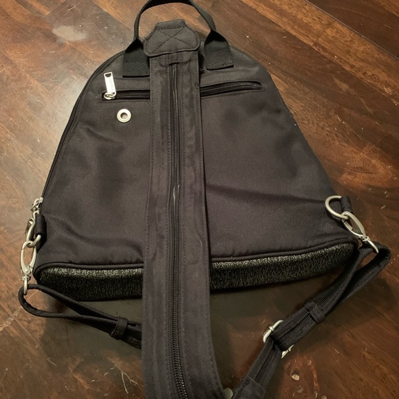 Baggallini Anti Theft Bookbag Purse - Picture 3 of 4